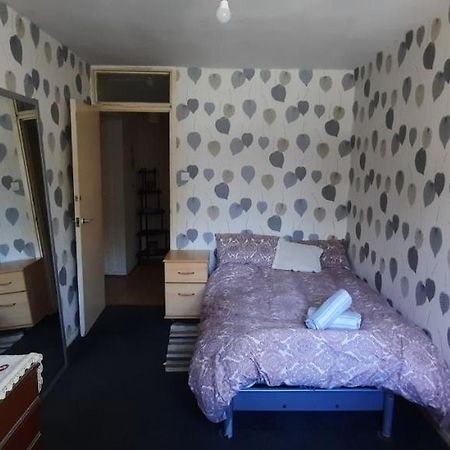 Double Bedroom In Liverpool Extérieur photo